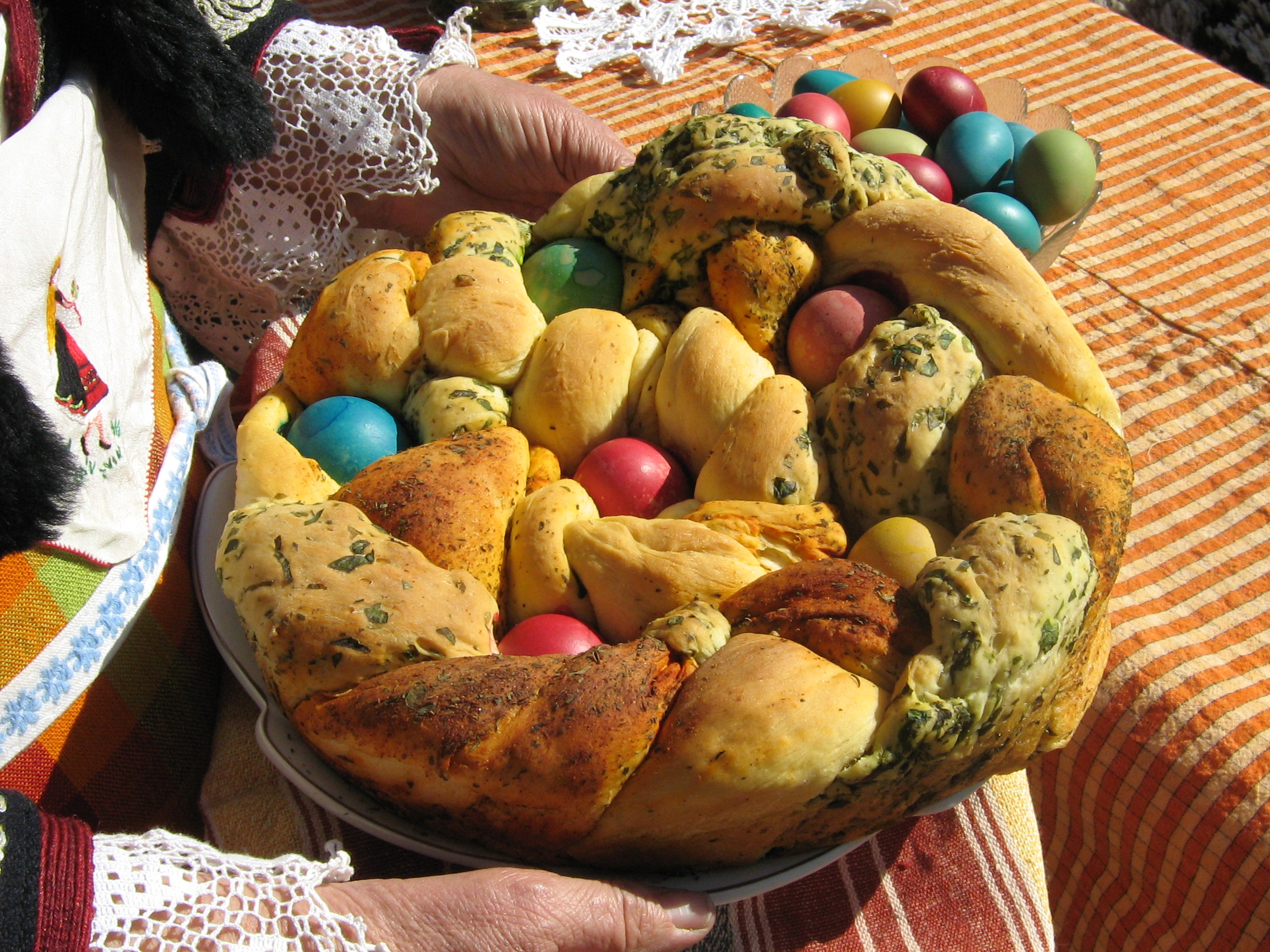 Великденски козунак